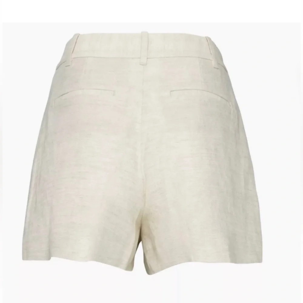 NEW Aritzia Wilfred Layover Linen Blend 3” Shorts in Natural Ecru NWT 10 12